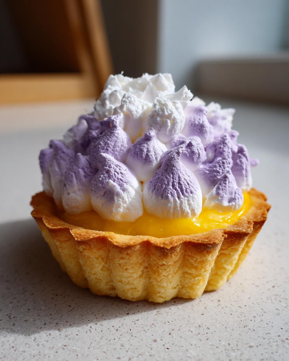 Mini Lemon Tart with Lilac Meringue - detail 2